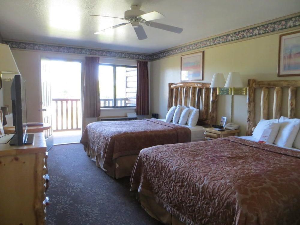 Super 8 By Wyndham Bridgeview Of Mackinaw City Ngoại thất bức ảnh