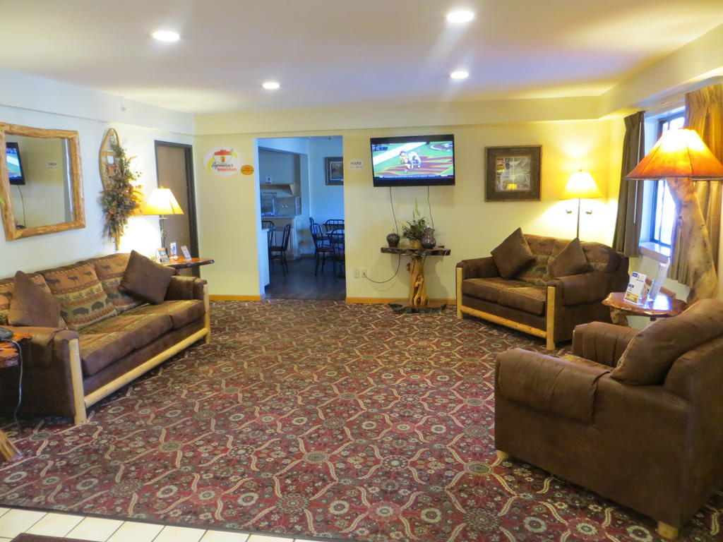 Super 8 By Wyndham Bridgeview Of Mackinaw City Ngoại thất bức ảnh